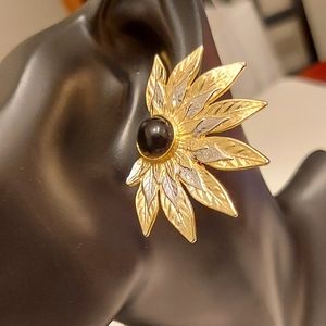 Vintage sun flower clip on earrings